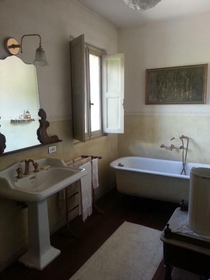 Hotel Antica Cascina Del Medico à Muzzano Extérieur photo