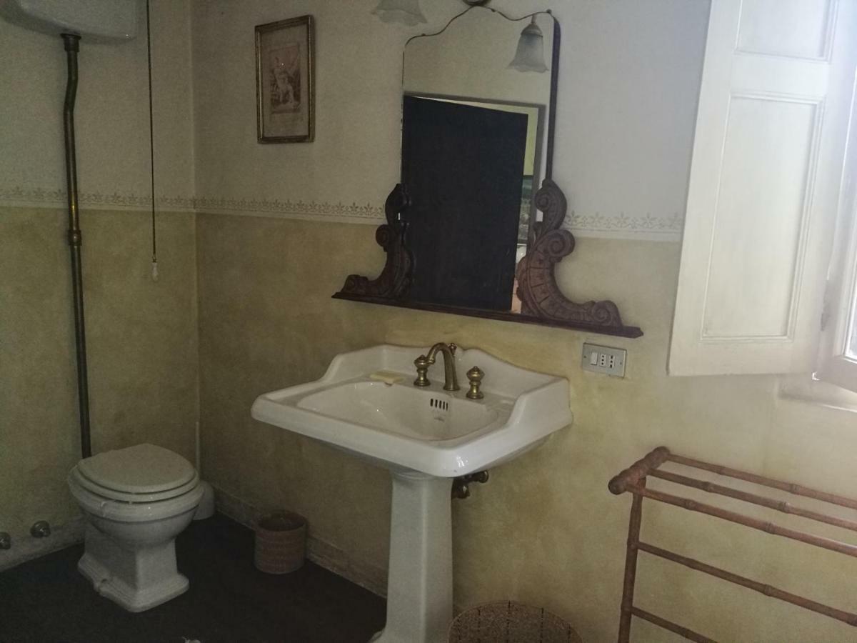 Hotel Antica Cascina Del Medico à Muzzano Extérieur photo